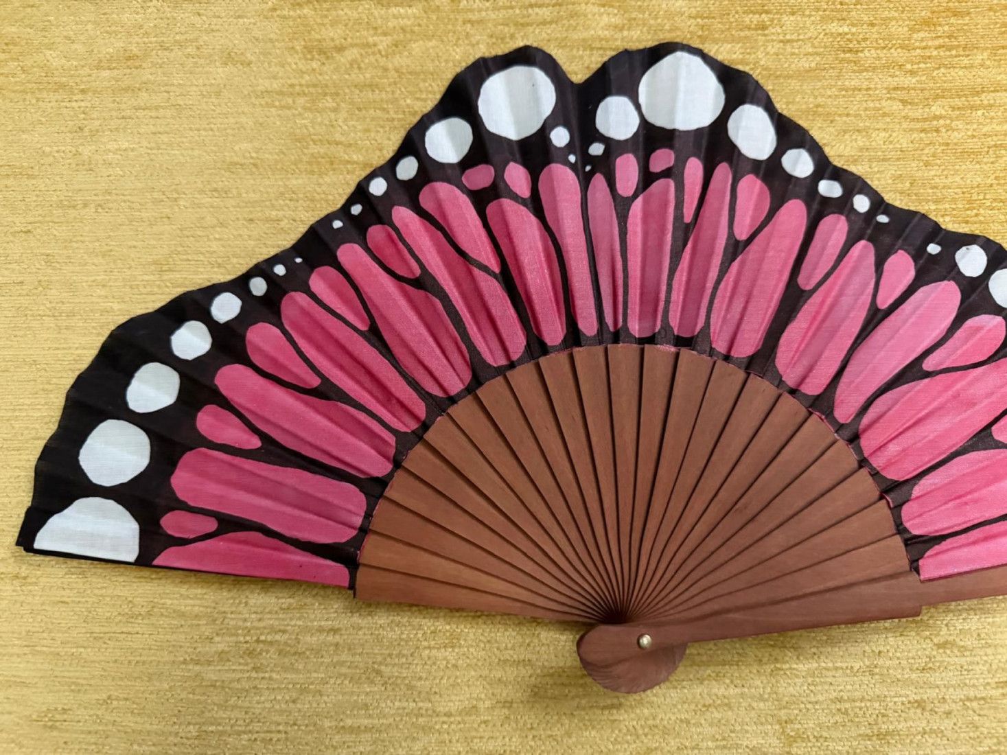 Abanico peral ala mariposa rosa